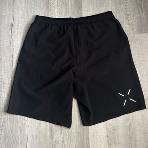 Men’s Ten Thousand Interval short size Large 9” inseam